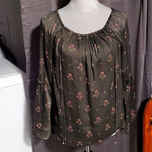 White house black market blouse